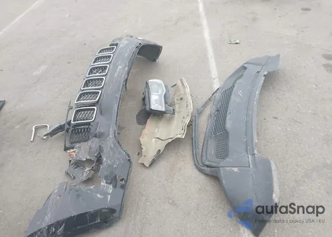 2019 Jeep Grand Cherokee Laredo 4X4 from USA, damaged, VIN 1C4RJFAG5KC735044